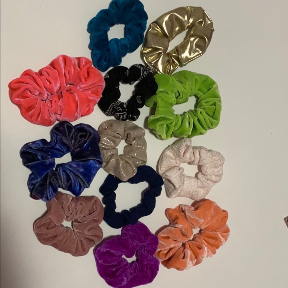12 scrunchies